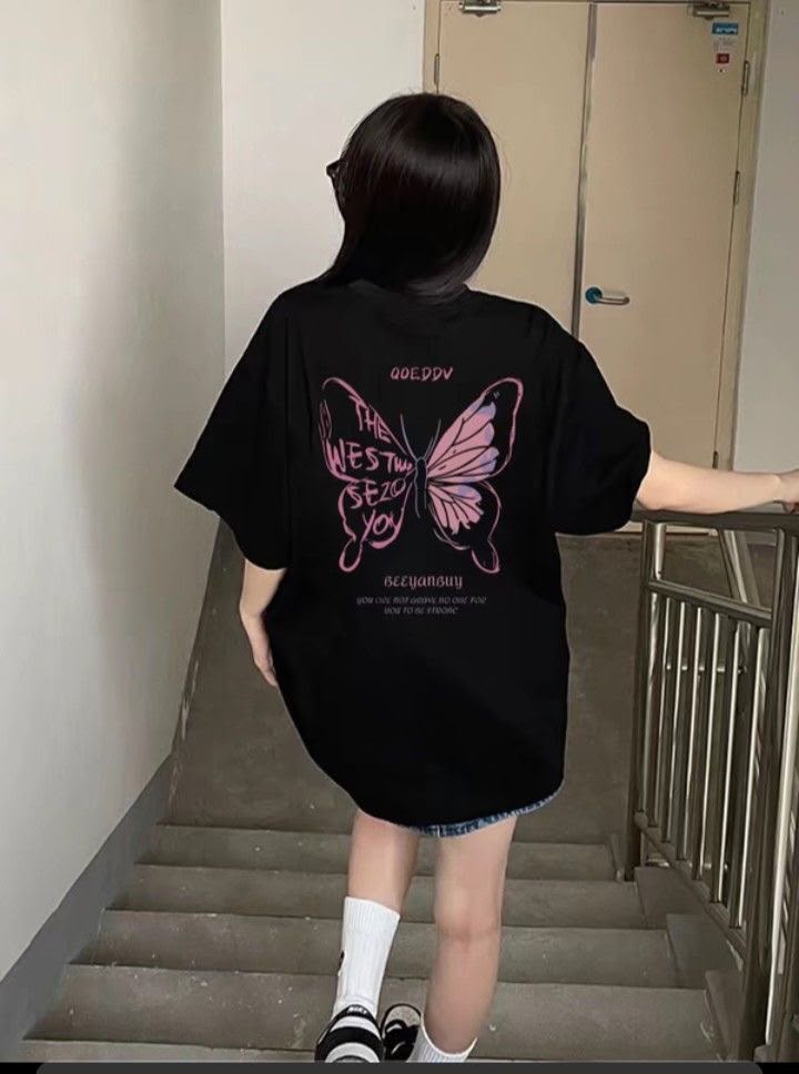 Pembe Kelebek Sırt Baskılı Oversize T-Shirt