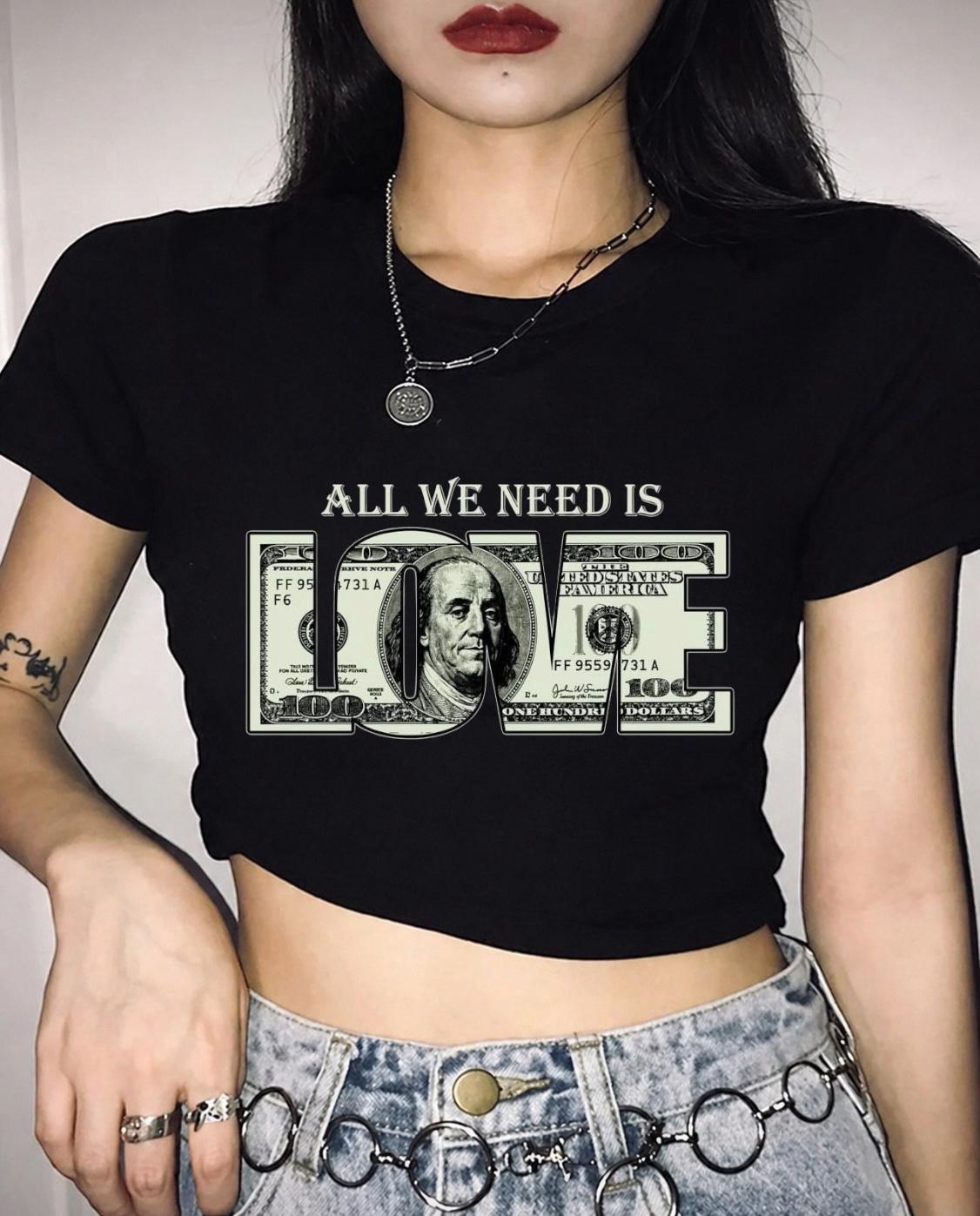 All We Need Is Love Baskılı Siyah Kemer Boy Y2K Kısa Kollu Crop