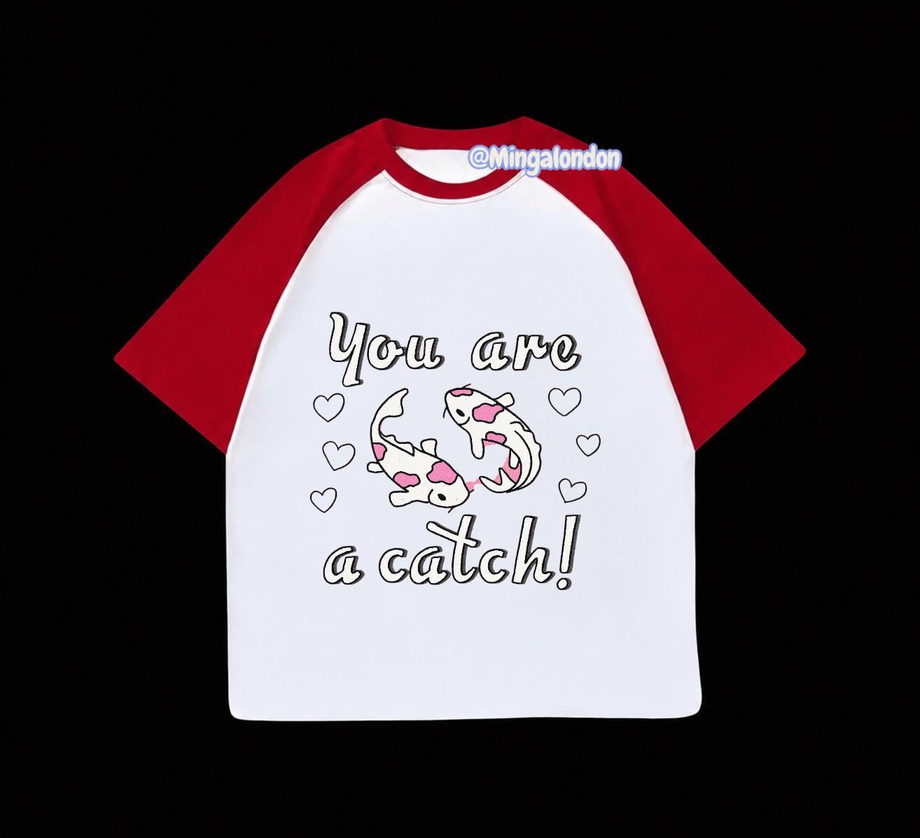 Kırmızı Reglan Kol You Are A Catch Baskılı T-Shirt