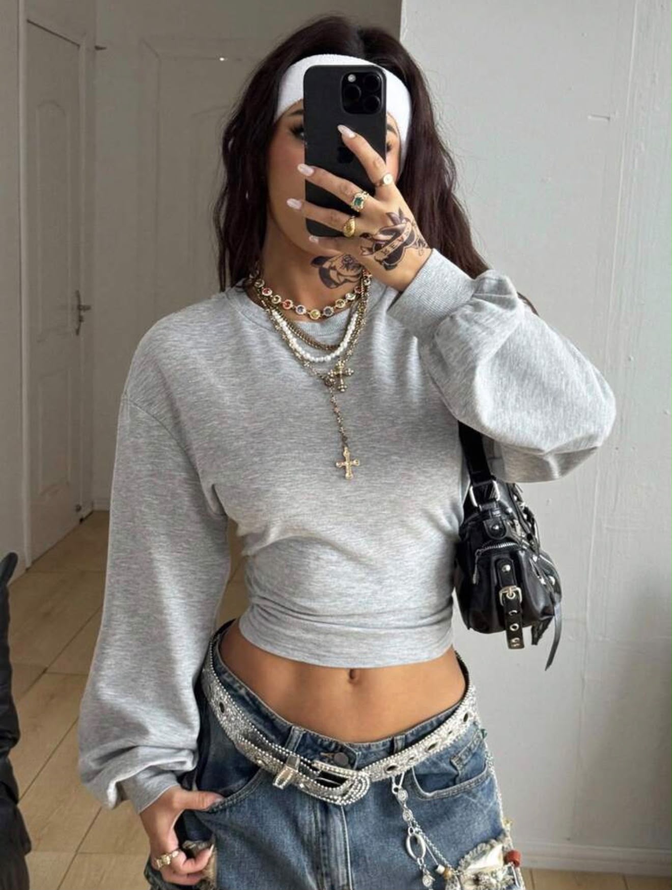 Looc Uzun Kol Bel Büzgülü Likralı Body
