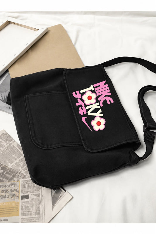 Siyah Nıke Tokyo Baskılı Kot Postacı Çanta