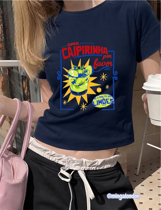 Uma Caıpırınha Por Favor Baskılı Lacivert Kemer Boy Y2K Kısa Kollu Crop