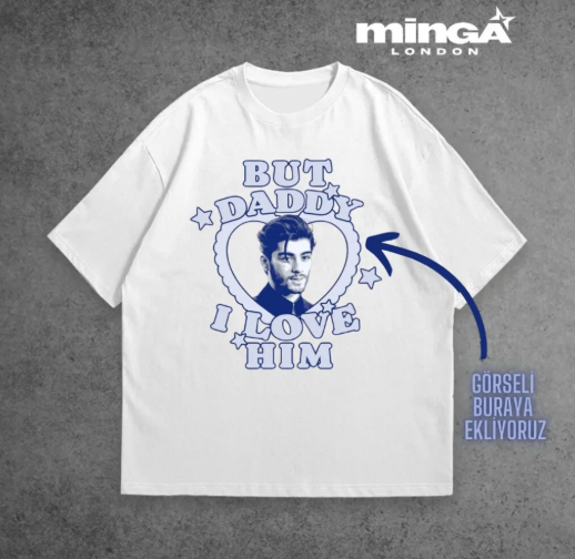Beyaz Kişiye Özel Tasarlanan Mavi Kalp Fotoğraflı Yazılı Oversize Tshirt