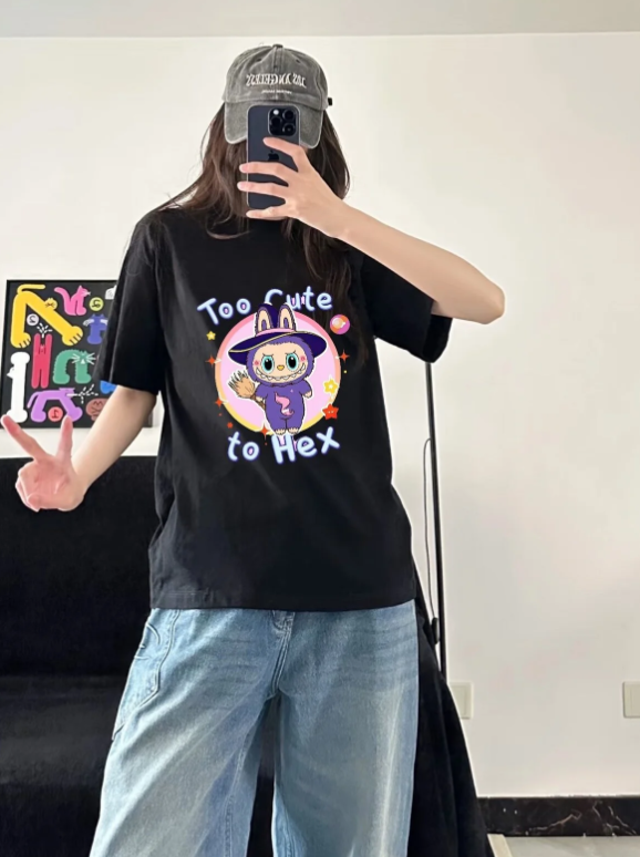 Unisex Cadı Labubu Baskılı Bisiklet Yaka T-Shirt